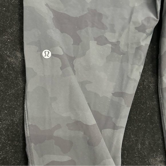 Lululemon Black/Gray Camouflage Men's Pants Size L - Picture 6 of 7